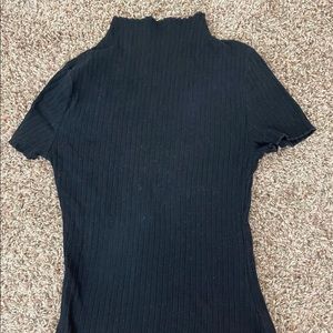 Women’s ribbed top